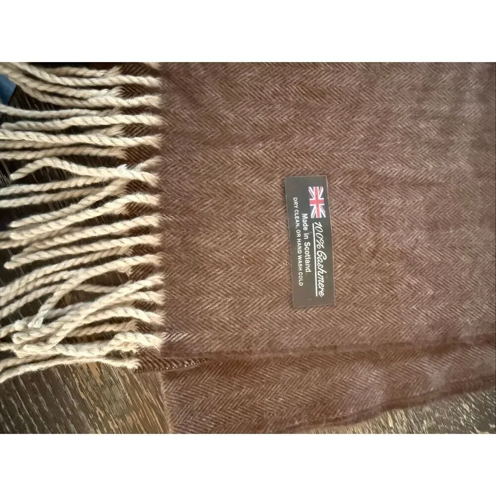 Brown Herringbone Scottish Cashmere Scarf NWOT